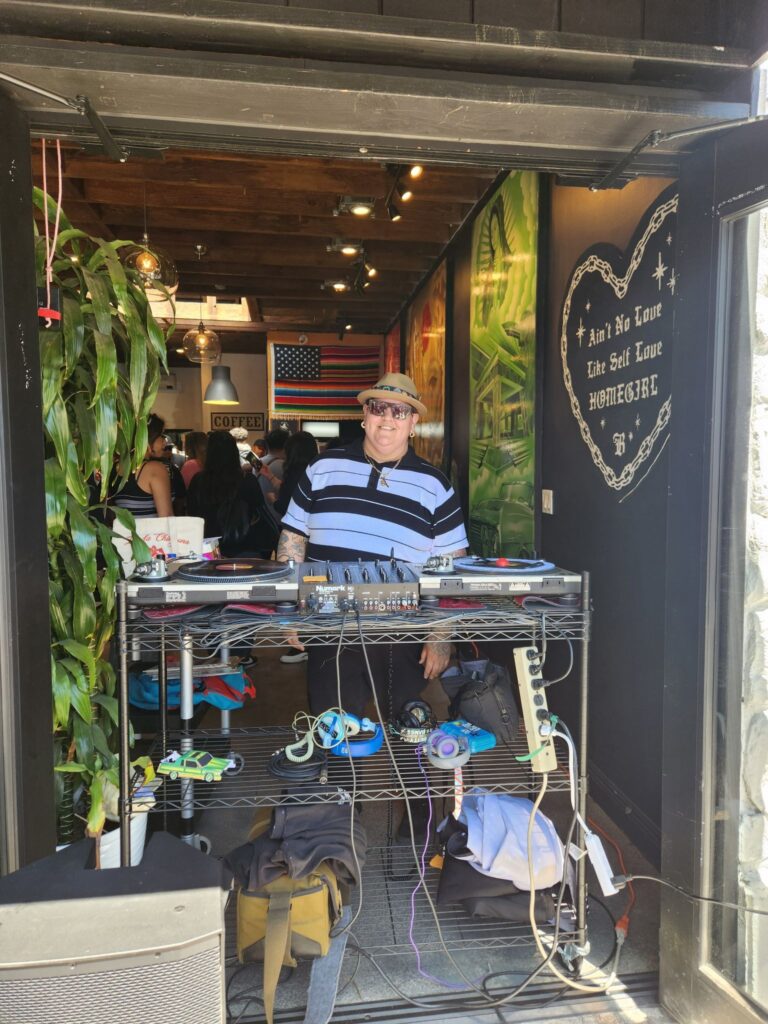 1180226745682939751 1 768x1024